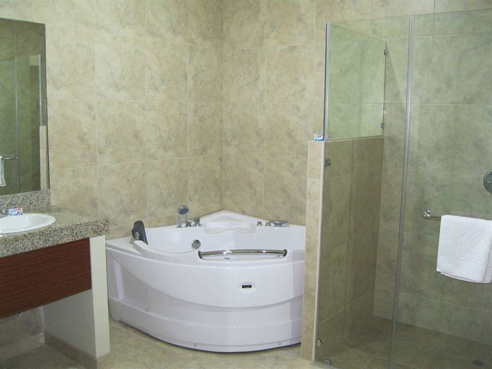 Apartterrazas Guayaquil -Suites&Lofts- Exterior photo
